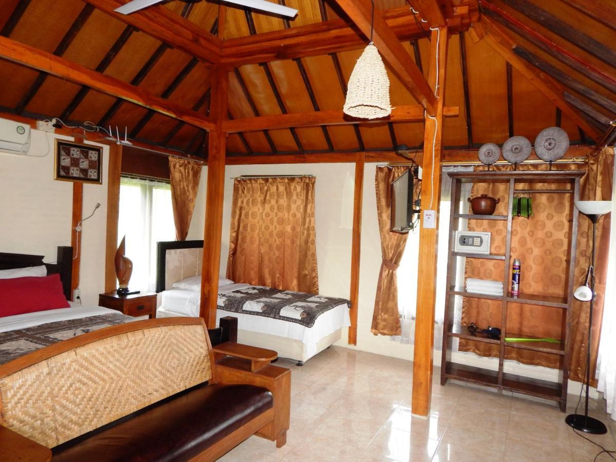Alamanda Family Villas, Pool & Local Tours Yogyakarta Kültér fotó