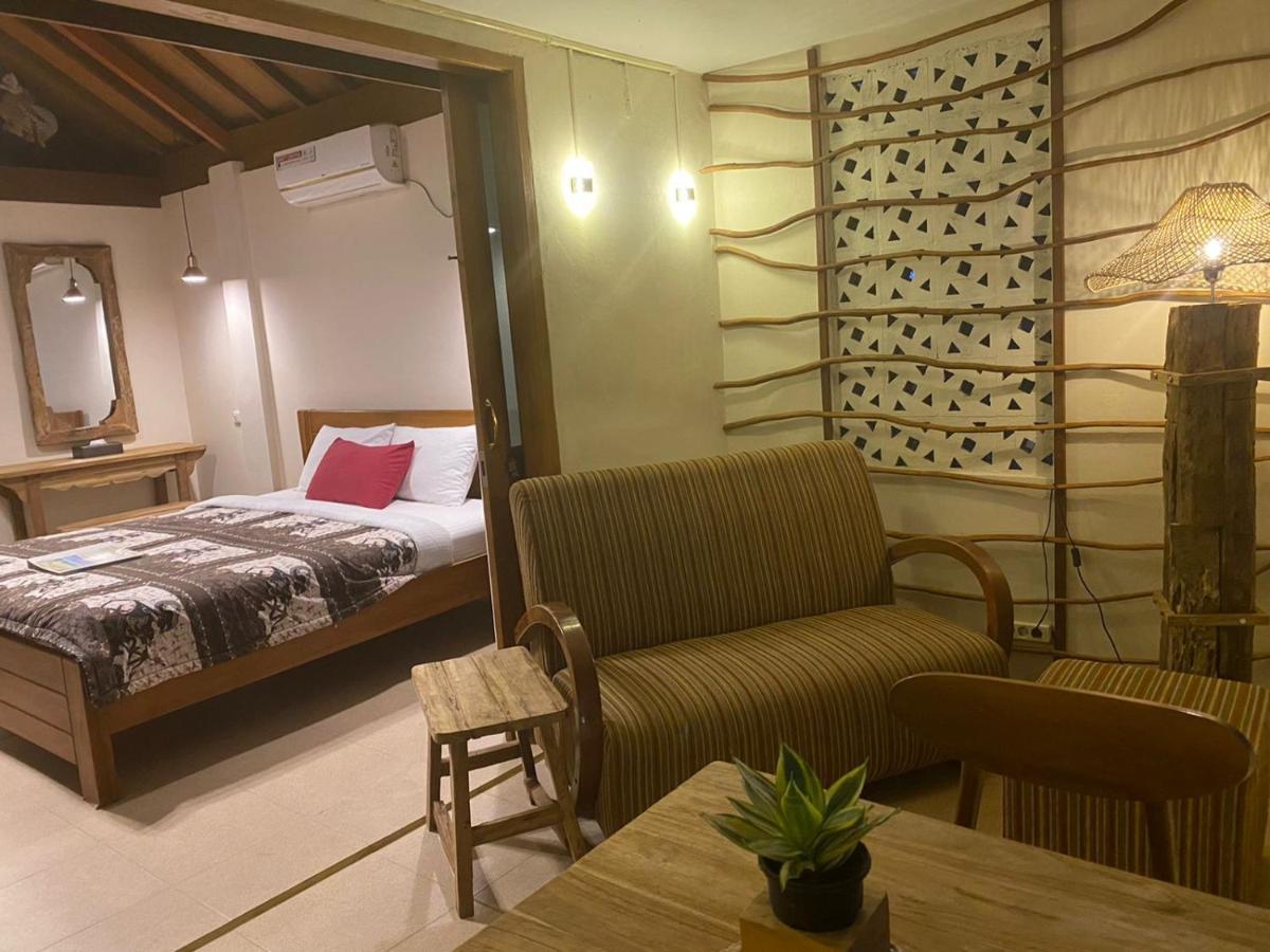 Alamanda Family Villas, Pool & Local Tours Yogyakarta Kültér fotó