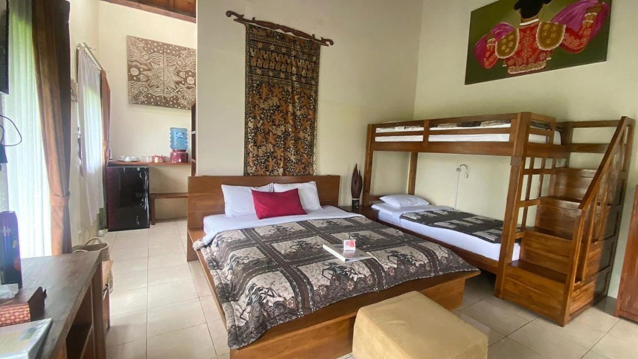 Alamanda Family Villas, Pool & Local Tours Yogyakarta Kültér fotó