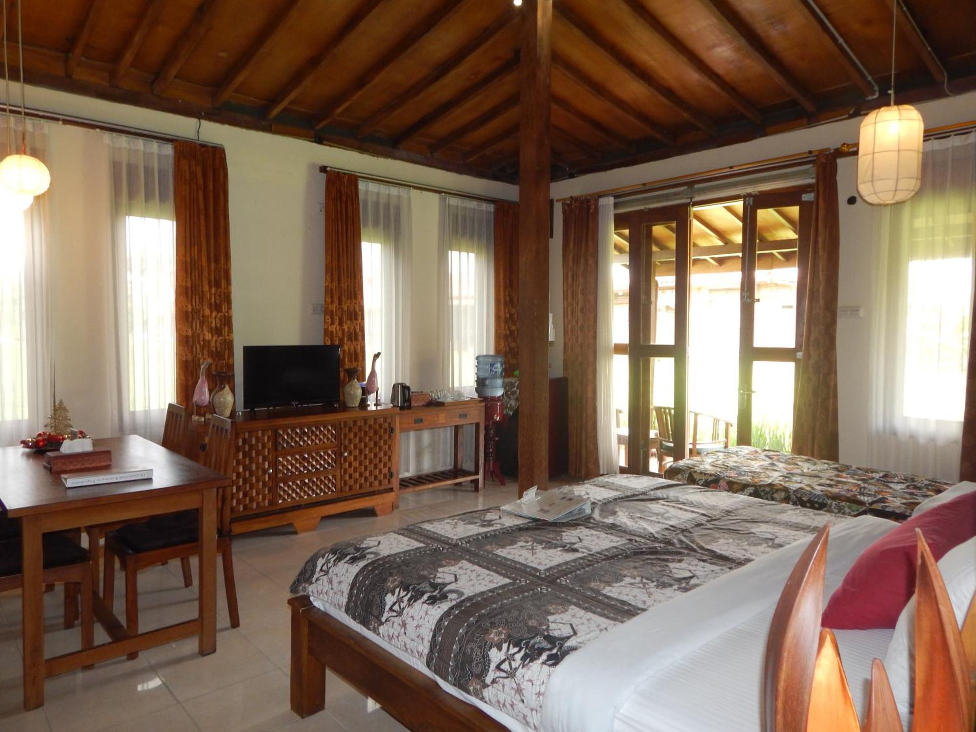 Alamanda Family Villas, Pool & Local Tours Yogyakarta Kültér fotó