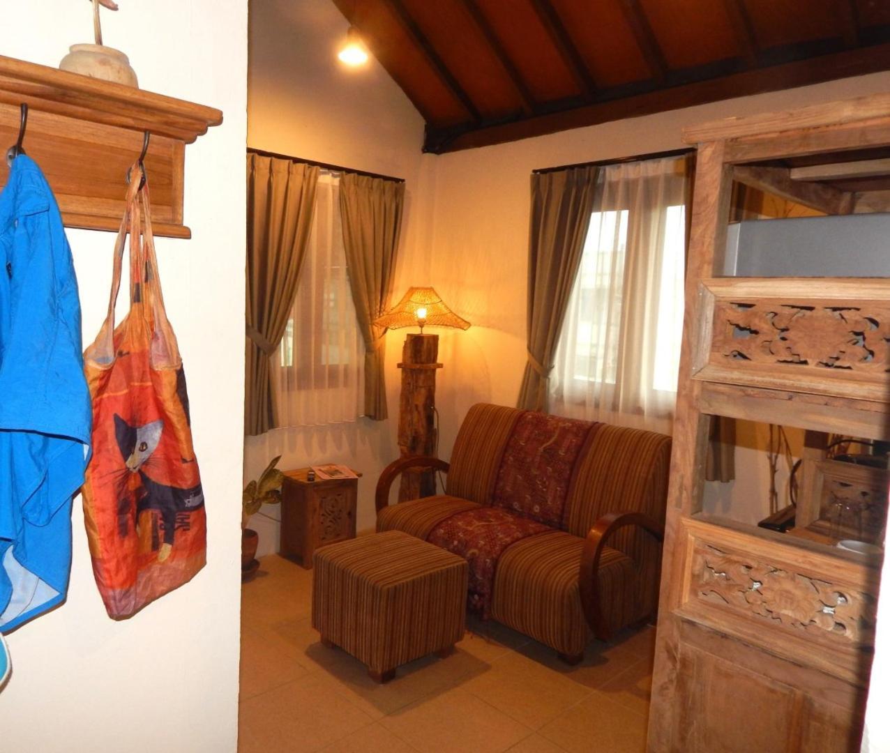 Alamanda Family Villas, Pool & Local Tours Yogyakarta Kültér fotó