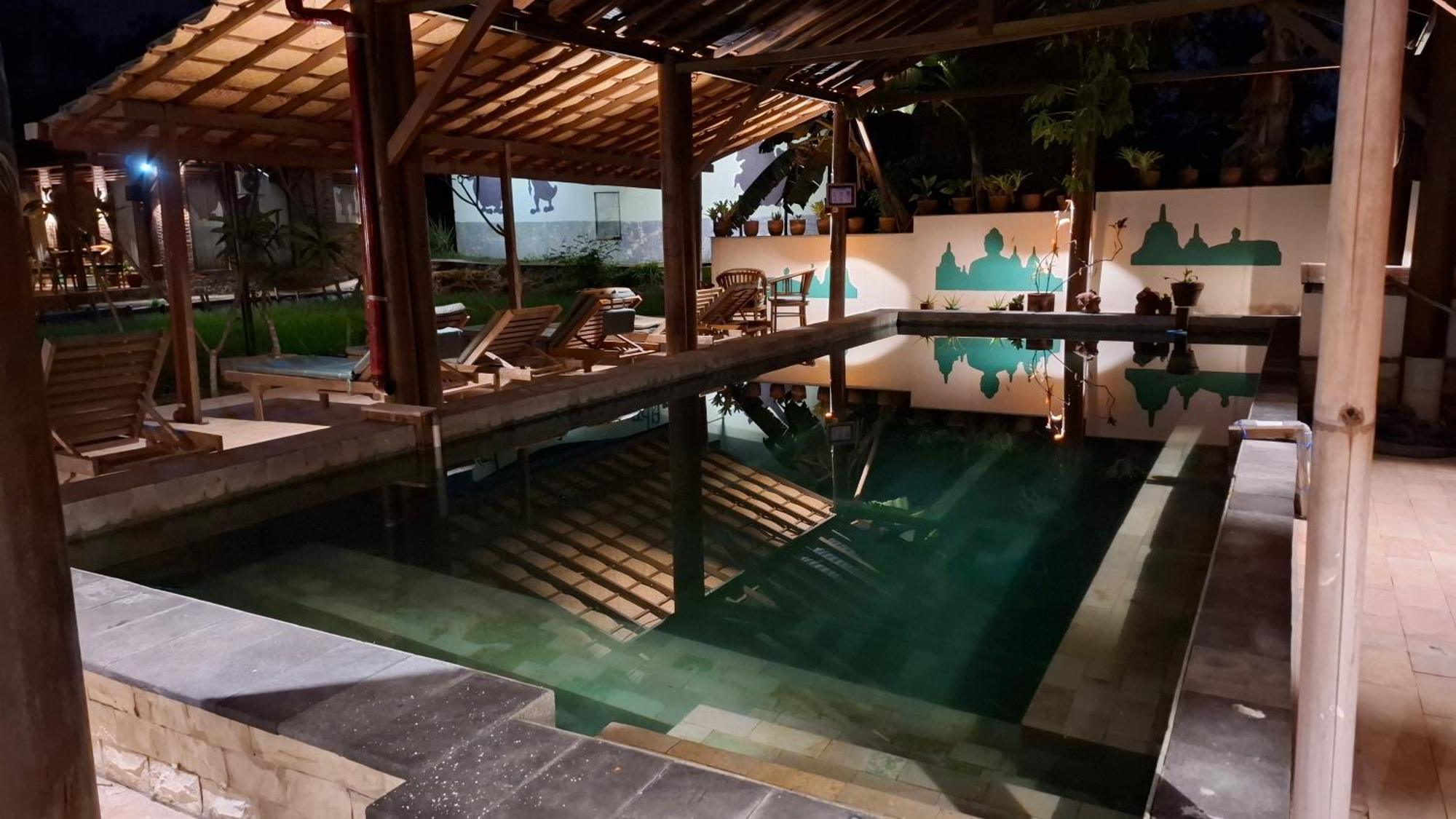 Alamanda Family Villas, Pool & Local Tours Yogyakarta Kültér fotó